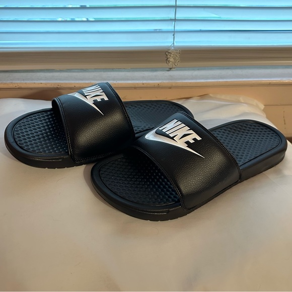 Nike Slides Men’s 11 - Picture 3 of 6